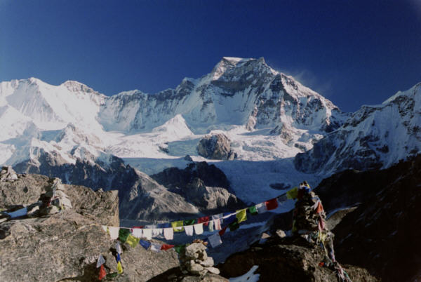 Gyachung Kang (7922 m)